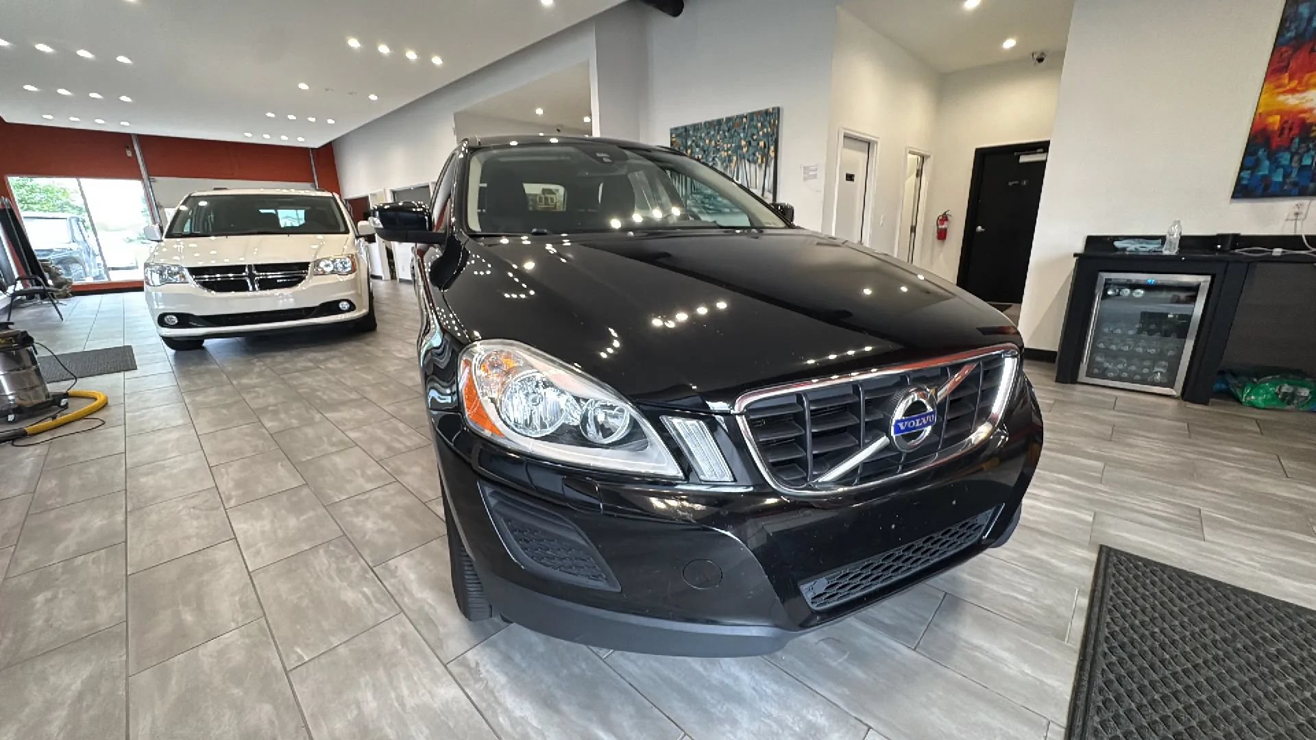Used 2013 Volvo XC60 3.2 FWD image 1