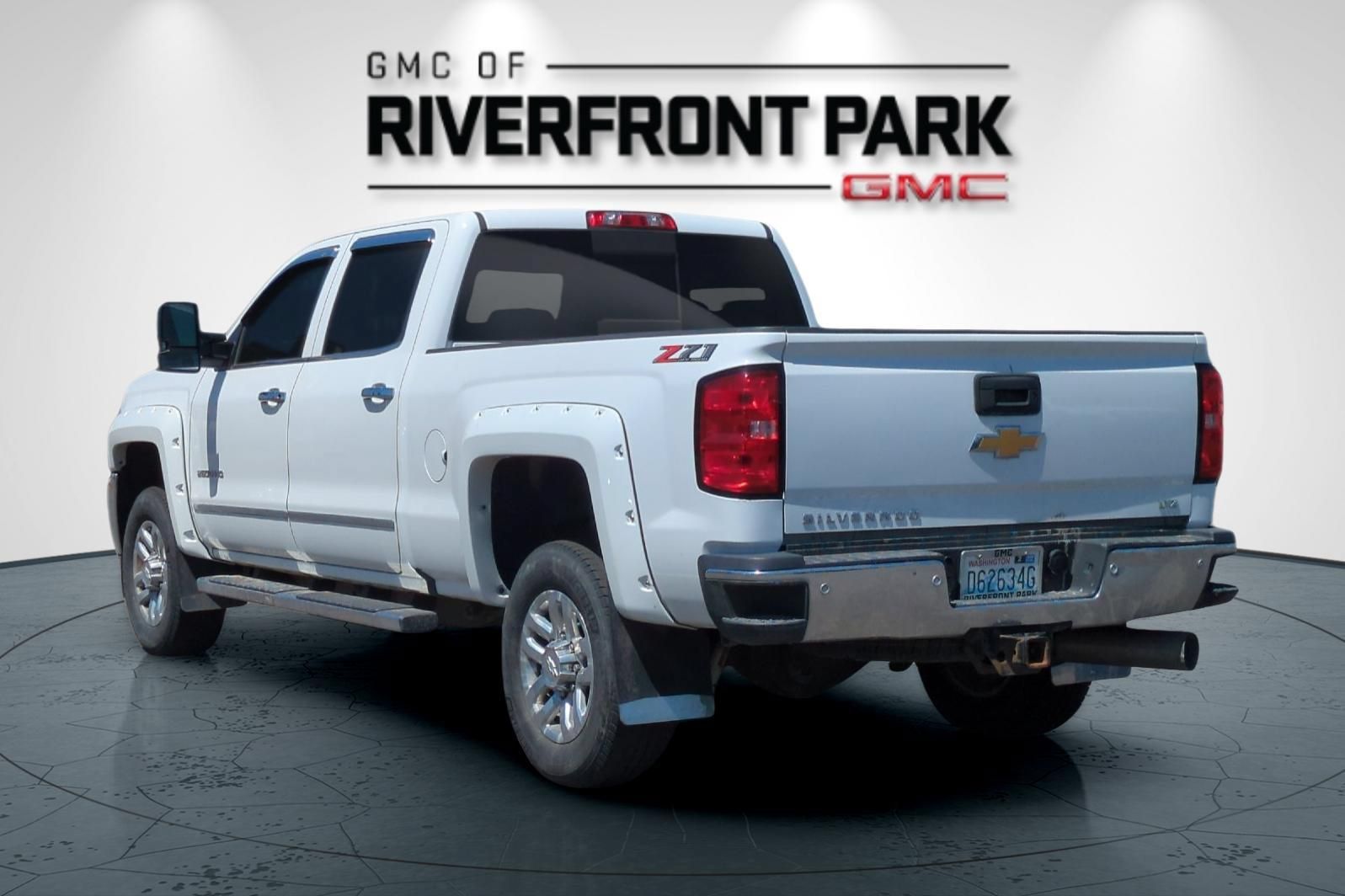 Used 2018 Chevrolet Silverado 2500 LTZ w/ Duramax Plus Package AWD/4WD image 5