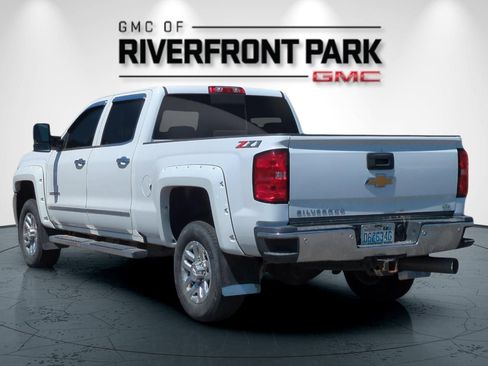 Used 2018 Chevrolet Silverado 2500 LTZ w/ Duramax Plus Package AWD/4WD image 5