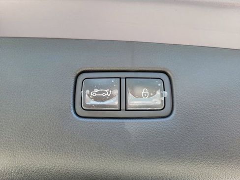 Used 2026 Genesis GV70 2.5T Select AWD/4WD image 7