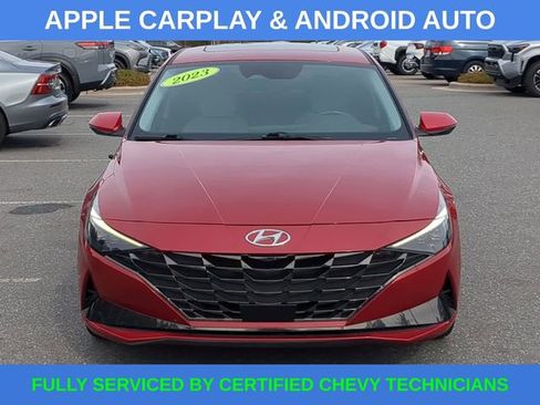Used 2022 Hyundai Elantra Limited image 12