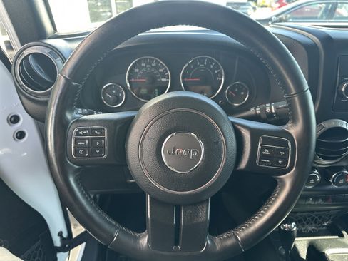 Used 2017 Jeep Wrangler Unlimited Sport w/ Quick Order Package 24S AWD/4WD image 11