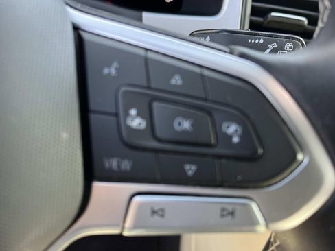 Used 2023 Volkswagen Atlas SE FWD image 30
