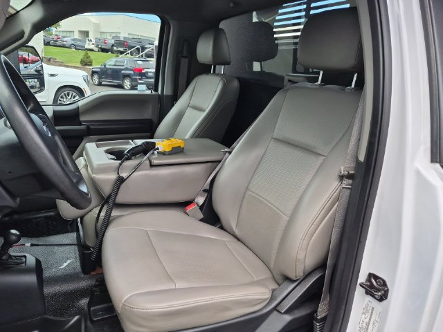 Used 2019 Ford F550 4x4 Regular Cab Super Duty image 19