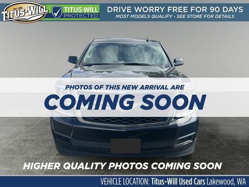 Used 2019 Chevrolet Tahoe LT image 2