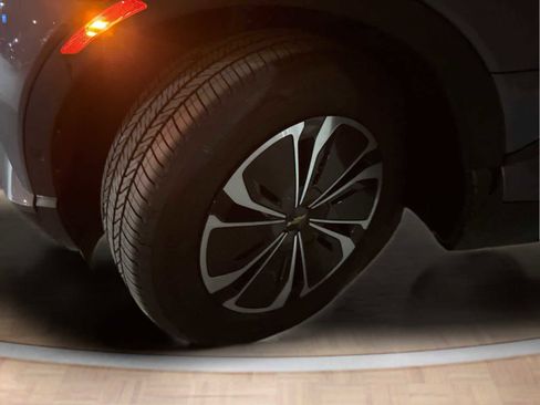 Used 2025 Chevrolet Blazer EV LT w/ Super Cruise Package image 31