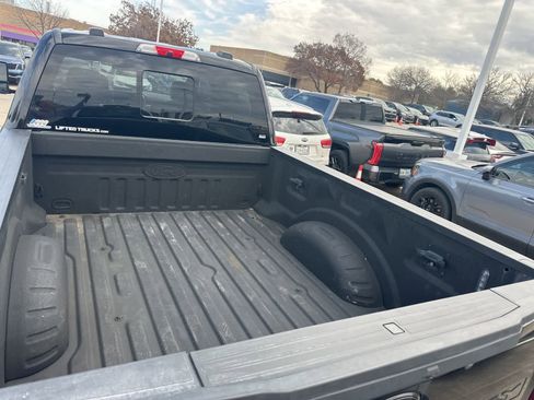 Used 2021 Ford F350 Lariat image 11