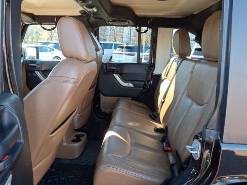 Used 2014 Jeep Wrangler Unlimited Sahara w/ Dual Top Group image 13