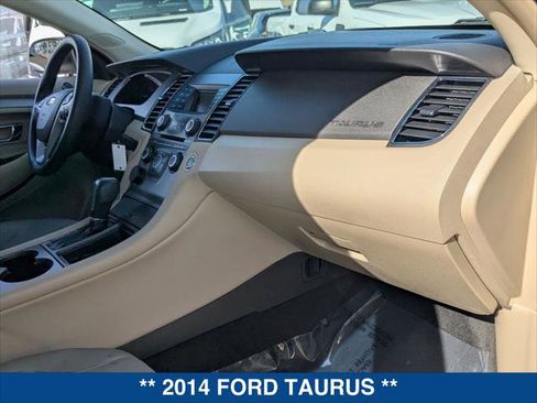 Used 2014 Ford Taurus SE image 22