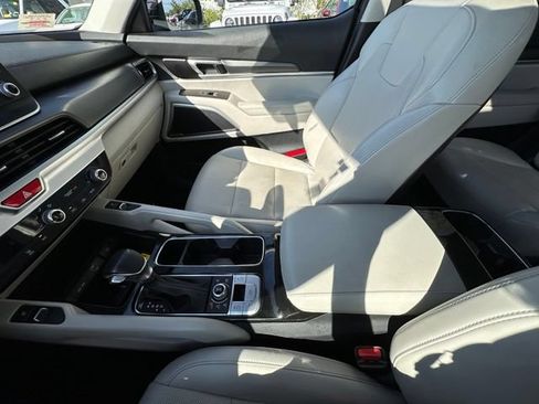 Used 2021 Kia Telluride S AWD/4WD image 26