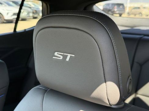 New 2026 Buick Envista Sport Touring image 19