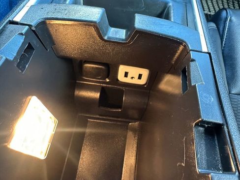 Used 2017 Chevrolet Impala LT image 26