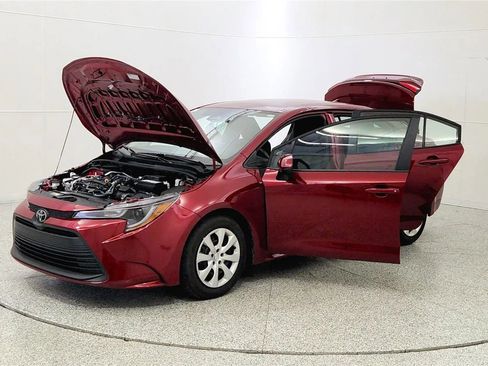 Used 2026 Toyota Corolla LE FWD image 10