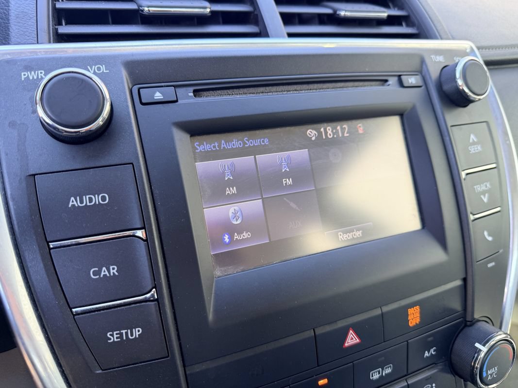 Used 2016 Toyota Camry LE FWD image 14