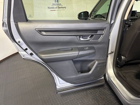 Used 2023 Honda CR-V EX image 12