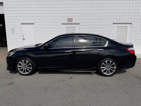 Used 2013 Honda Accord Sport image 3