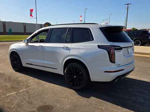 Used 2023 Cadillac XT6 Sport AWD/4WD image 9