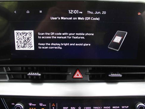 New 2025 Kia Sportage EX image 45