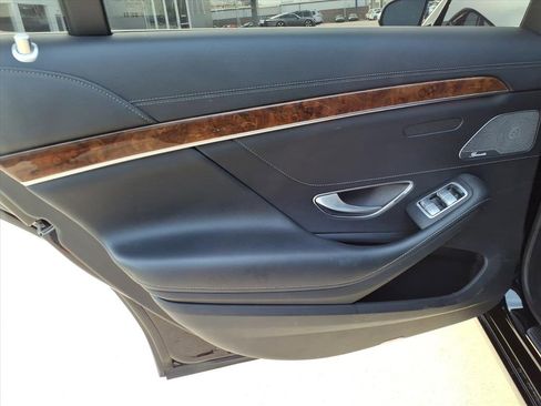 Used 2014 Mercedes-Benz S 550 Sedan image 11