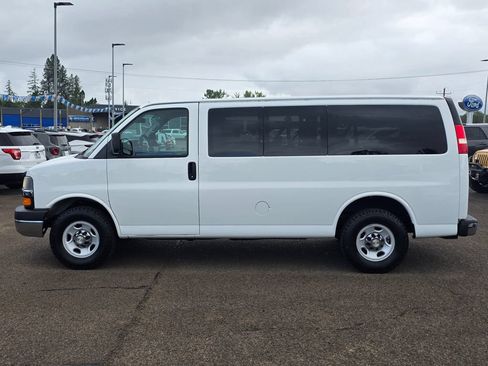 Used 2014 Chevrolet Express 3500 LT w/ LT Preferred Equipment Group RWD image 28