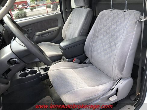 Used 2003 Toyota Tacoma PreRunner RWD image 13