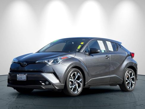 Used 2018 Toyota C-HR XLE FWD image 8