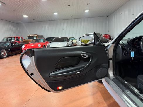 Used 1999 Porsche 911 Carrera RWD image 21