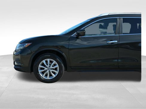 Used 2017 Nissan Rogue SV AWD/4WD image 5