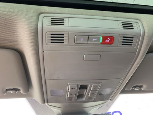Used 2023 Volkswagen Jetta SE w/ Panoramic Sunroof Package FWD image 27