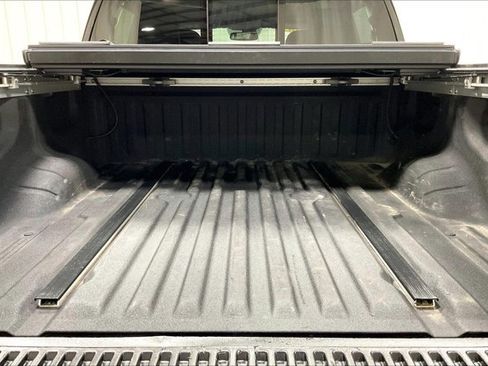 Used 2018 Nissan Titan PRO-4X w/ Pro-4x Convenience Package image 35