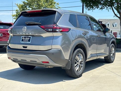 Used 2023 Nissan Rogue S FWD image 8