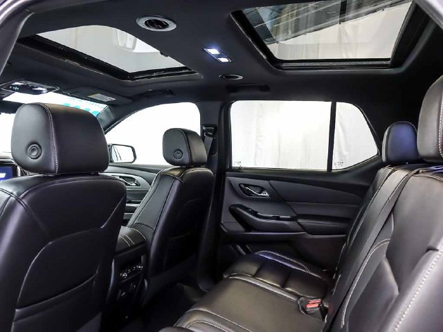 Certified 2023 Chevrolet Traverse LT w/ LT Premium Package AWD/4WD image 16