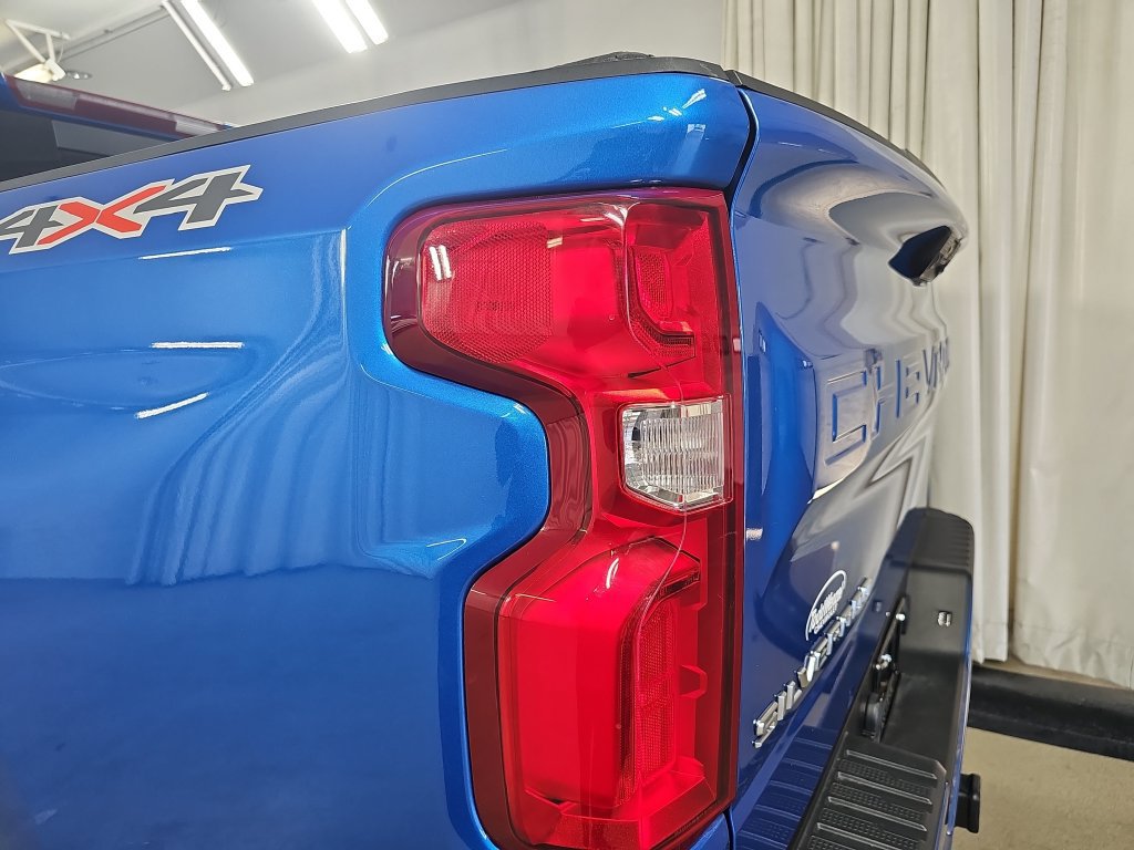 Certified 2024 Chevrolet Silverado 1500 RST w/ Convenience Package II AWD/4WD image 40
