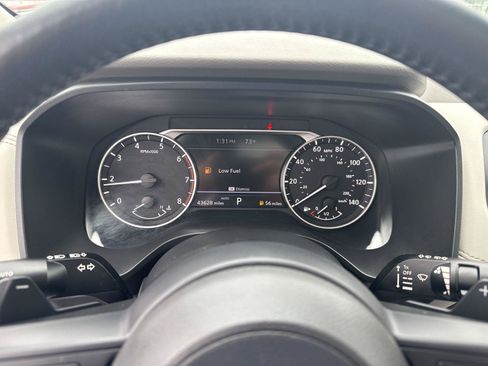 Used 2024 Nissan Rogue SV w/ SV Premium Package AWD/4WD image 22