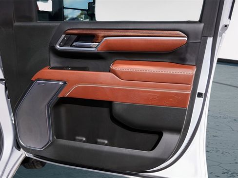 Used 2025 GMC Sierra 3500 Denali Ultimate image 31