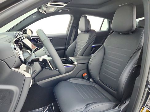 New 2026 Mercedes-Benz GLC 43 AMG 4MATIC Coupe image 17