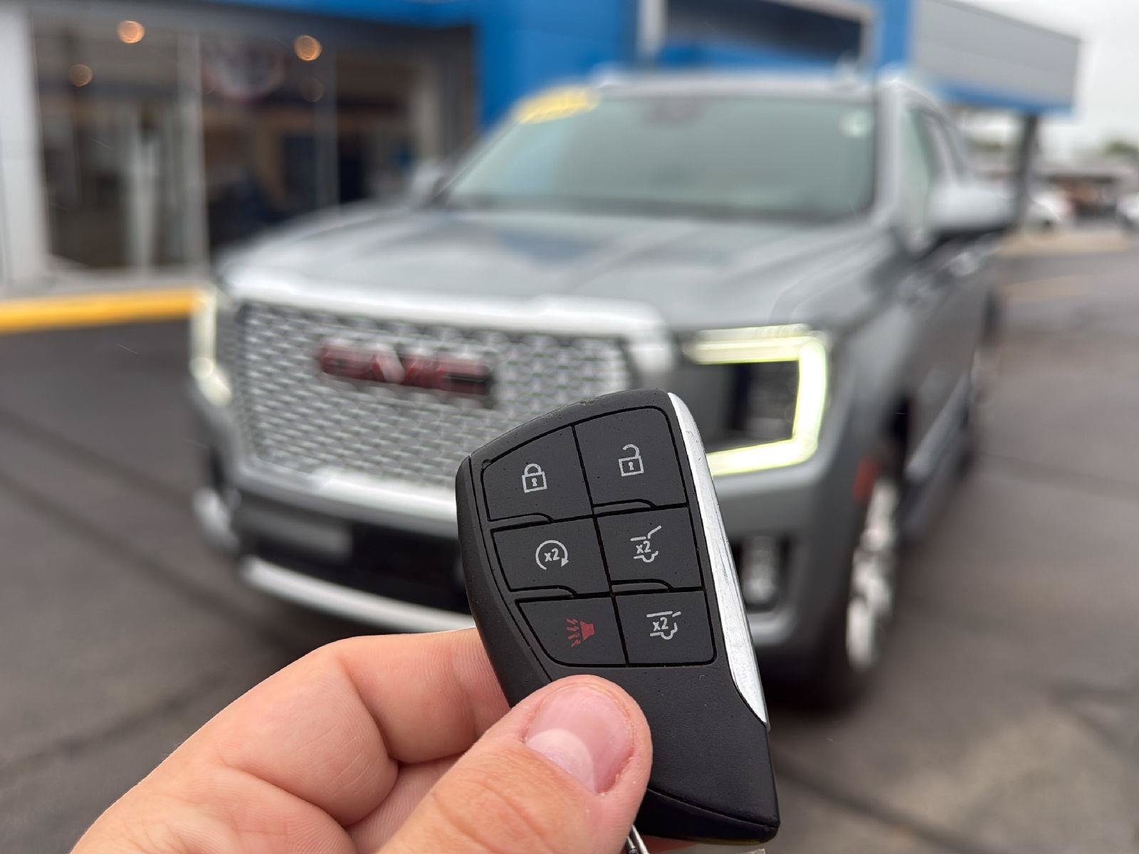 Used 2023 GMC Yukon Denali AWD/4WD image 44