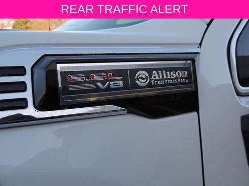 Used 2025 GMC Sierra 2500 SLT w/ SLT Convenience Package image 12