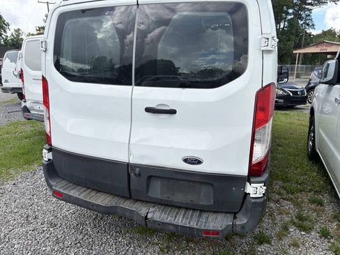 Used 2016 Ford Transit 150 130 Low Roof w/ Exterior Upgrade Package RWD image 10