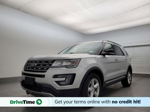 Used 2017 Ford Explorer XLT w/ Equipment Group 202A image 1