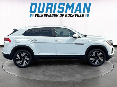 Used 2024 Volkswagen Atlas Cross Sport SE AWD/4WD image 7