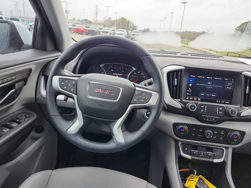 Certified 2022 GMC Terrain SLT image 13
