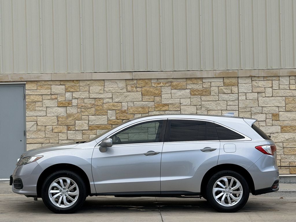 Used 2017 Acura RDX FWD image 3