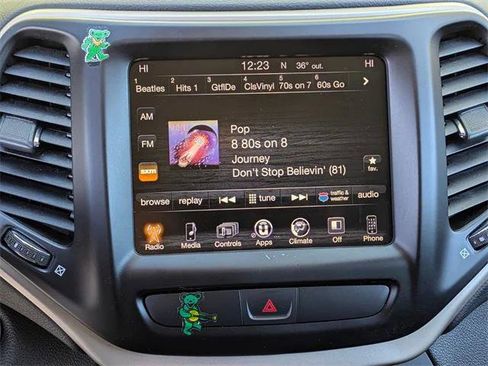 Certified 2017 Jeep Cherokee Latitude w/ Comfort/Convenience Group image 22