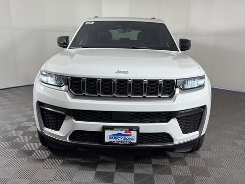 New 2026 Jeep Grand Cherokee Limited AWD/4WD image 3