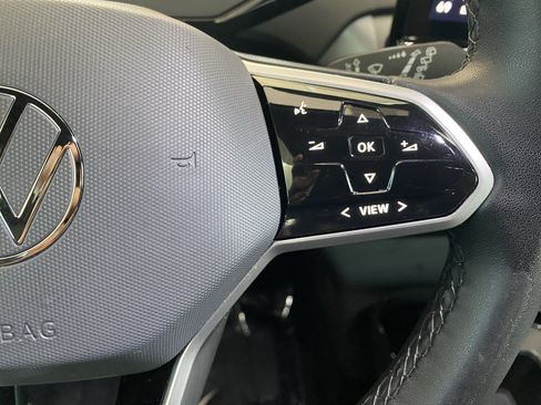 Certified 2023 Volkswagen ID.4 Pro AWD/4WD image 6