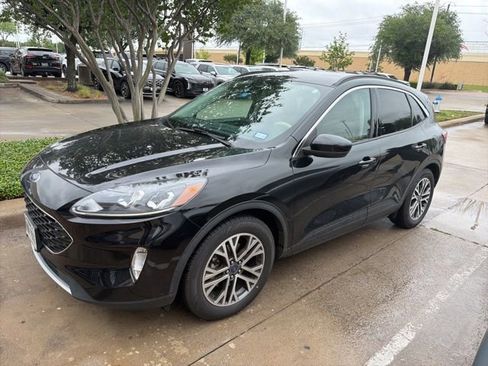 Used 2021 Ford Escape SEL w/ Technology Package image 1