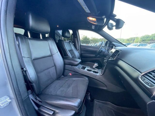 Used 2020 Jeep Grand Cherokee Altitude AWD/4WD image 29