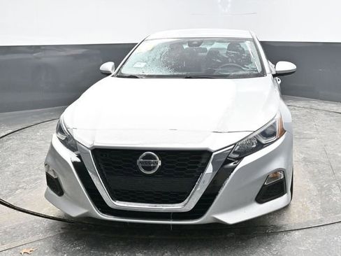 Used 2021 Nissan Altima 2.5 S image 2