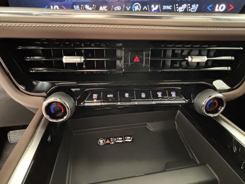 New 2026 Chevrolet Tahoe High Country AWD/4WD image 16